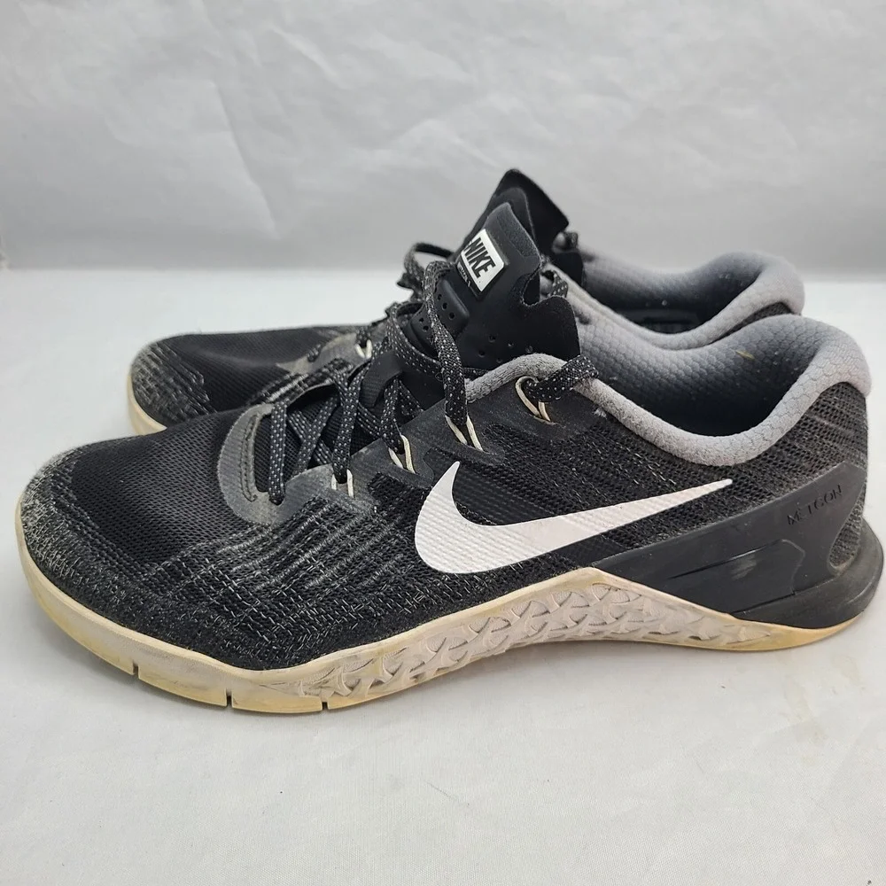 Nike Metcon 3 Womens Size 9 Shoes Black White 849807-001 Crossfit Lifting Runner